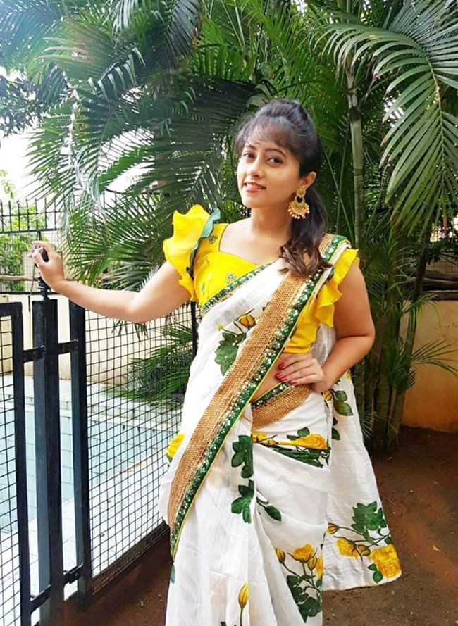 Actress Lahari Instagram Pictures